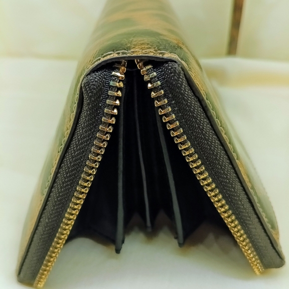 Kate Spade NY Leopard Print Storybook Patent Leather Long Zip Wallet R$159 - Picture 2 of 11